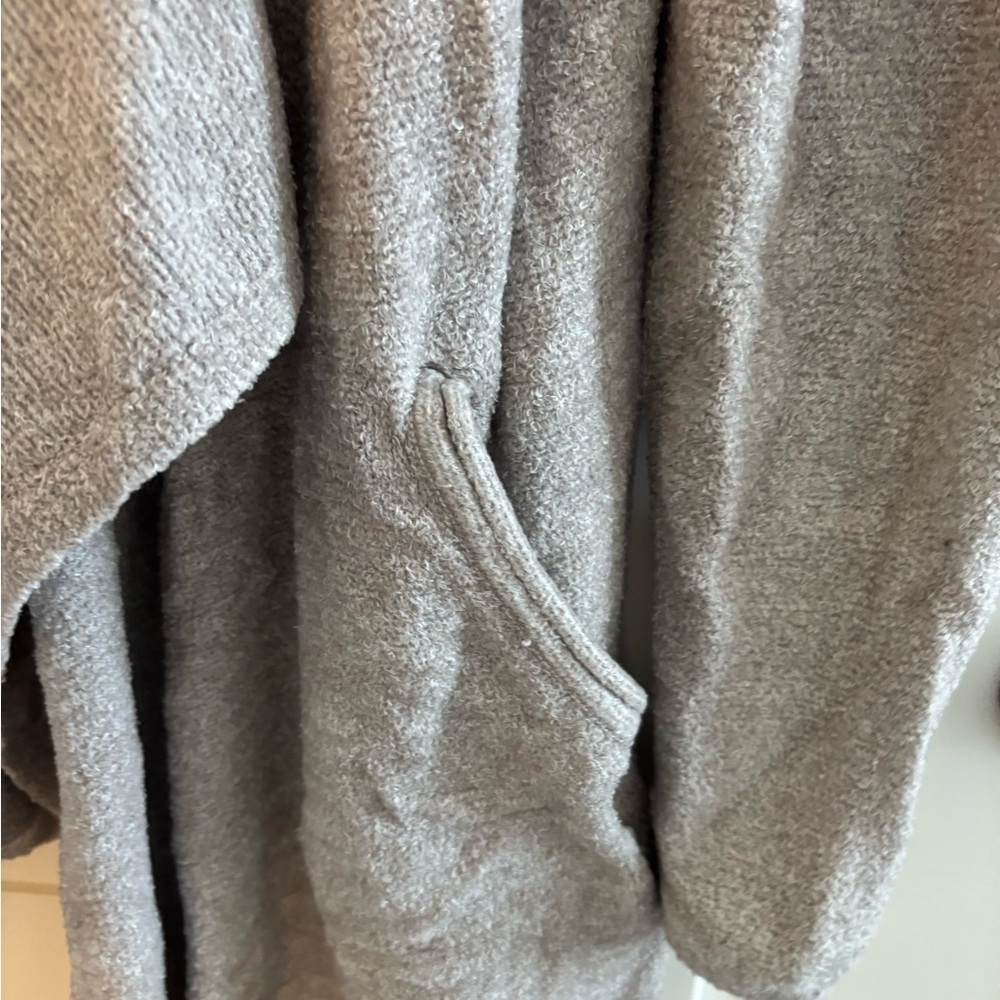 Barefoot Dreams Open Front CozyChicLite Island Wrap - Picture 6 of 11